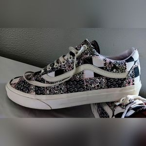 Vans Old Skool Patchwork Floral size 10M 11.5W